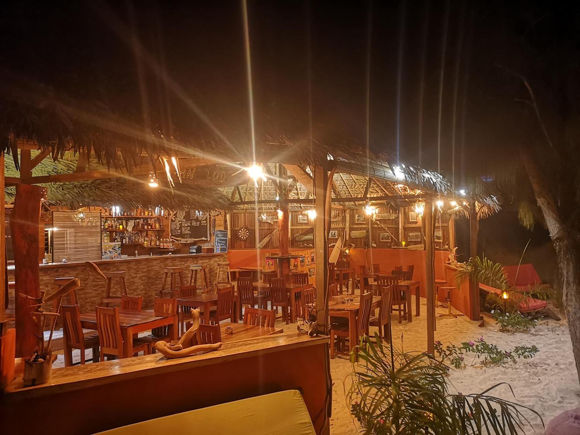 Ocean Lodge Kite & Windsurf Antsiranana Экстерьер фото